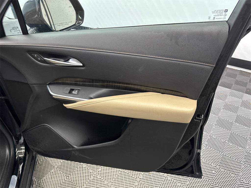 used 2024 Cadillac XT4 car, priced at $26,597