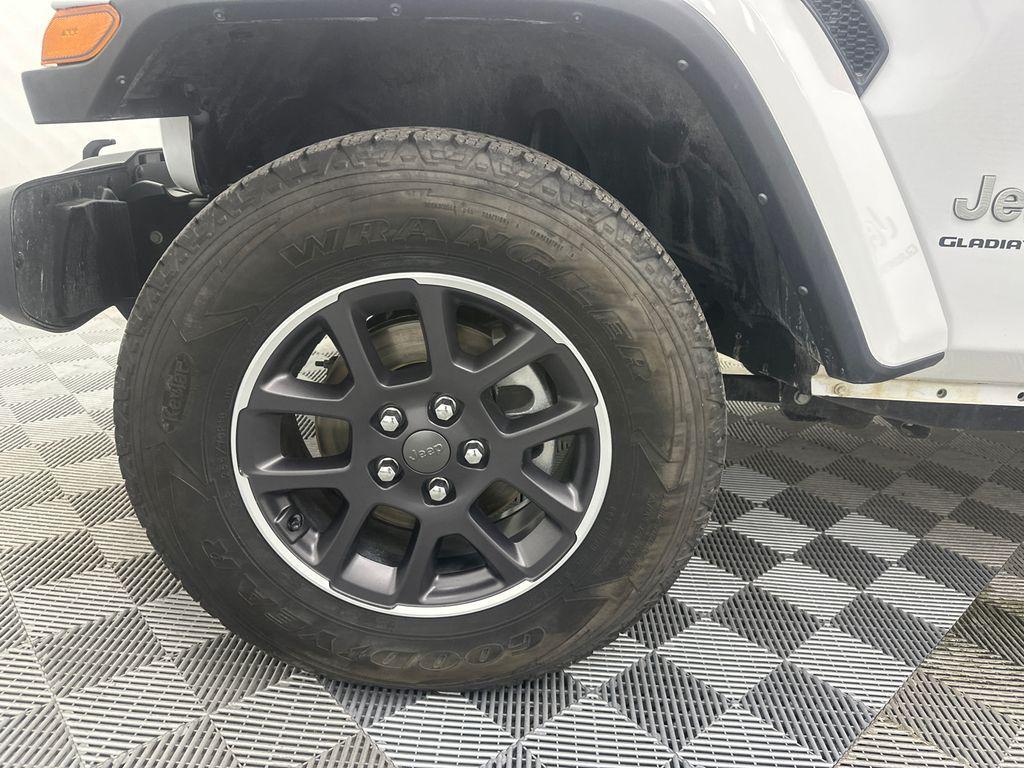 used 2023 Jeep Gladiator car, priced at $24,399