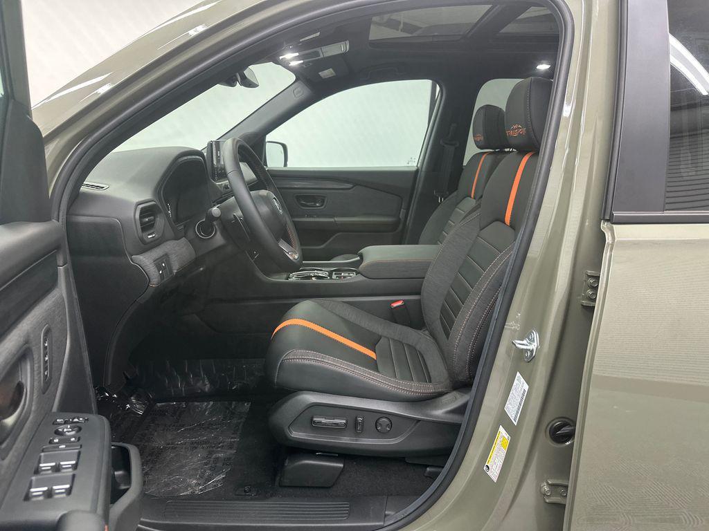 new 2026 Honda Passport car, priced at $50,600