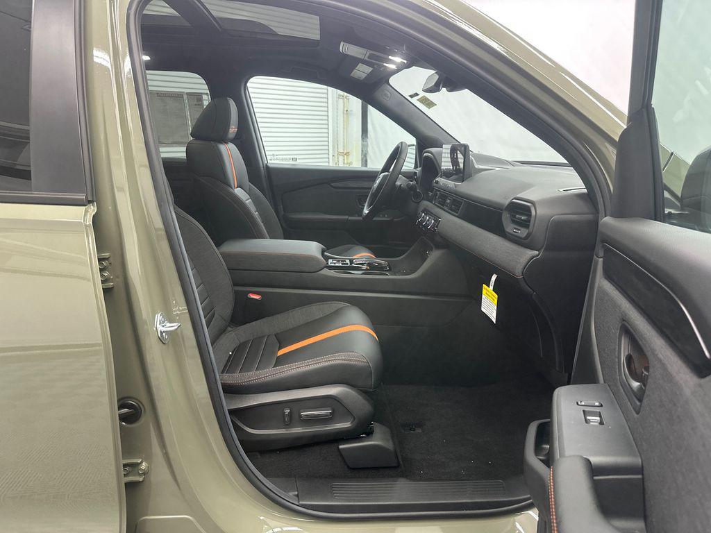 new 2026 Honda Passport car, priced at $50,600