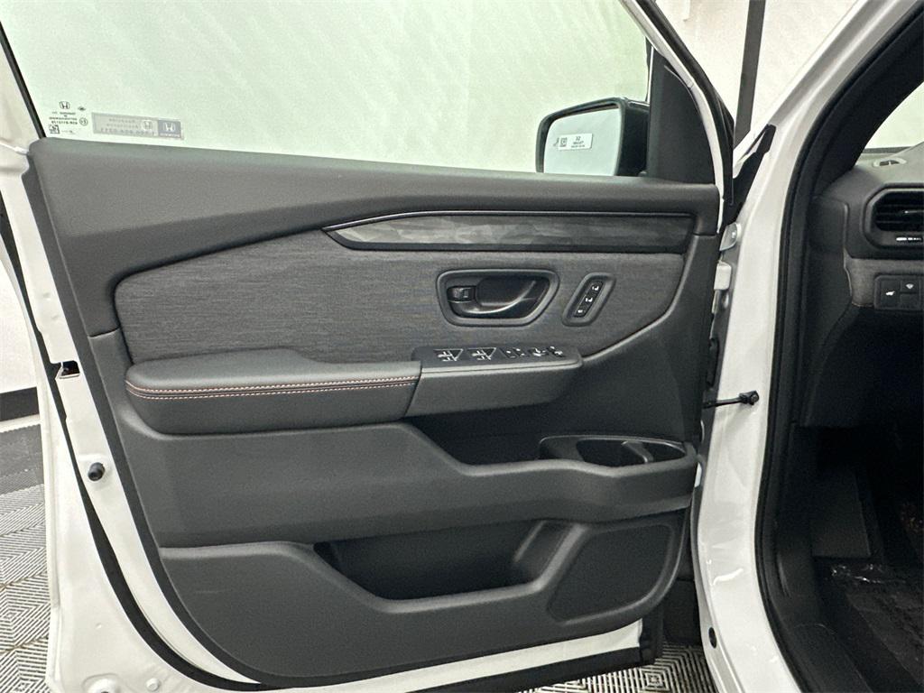 new 2026 Honda Passport car, priced at $51,775