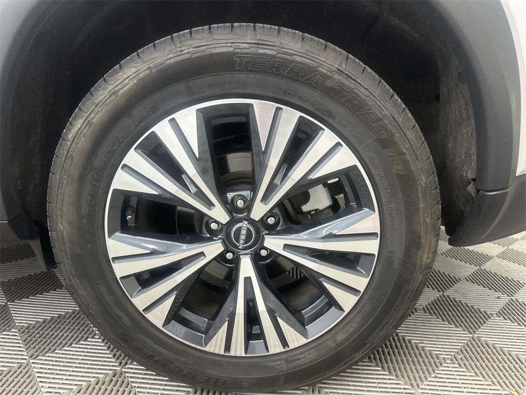 2023 Brilliant Silver Metallic Nissan Rogue