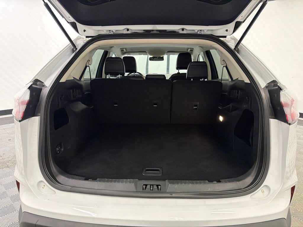 used 2024 Ford Edge car, priced at $19,899