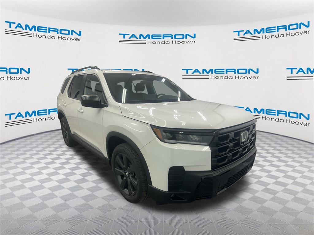 new 2026 Honda Pilot car, priced at $44,145