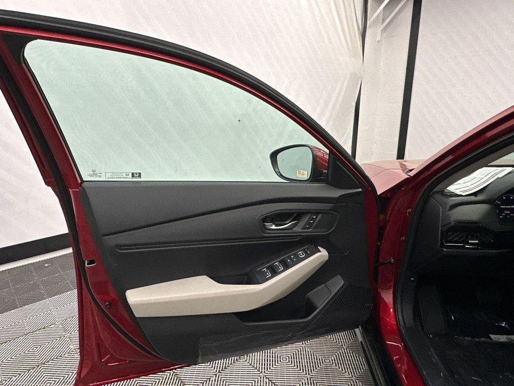 new 2025 Honda Accord Hybrid car, priced at $36,545