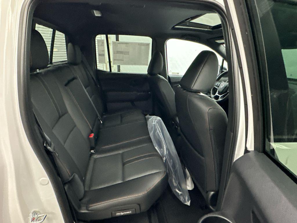 new 2025 Honda Ridgeline car, priced at $49,185