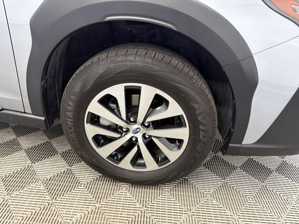 used 2025 Subaru Outback car, priced at $25,998