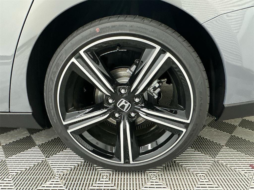 new 2025 Honda Accord Hybrid car, priced at $35,305