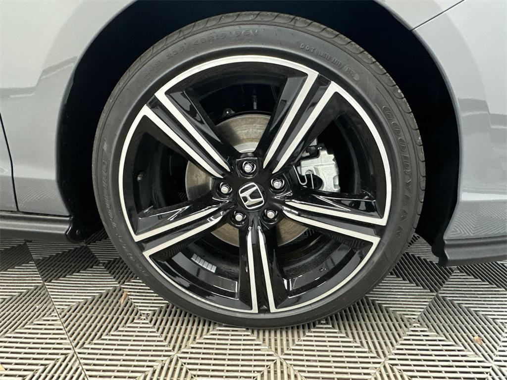 new 2025 Honda Accord Hybrid car, priced at $35,305