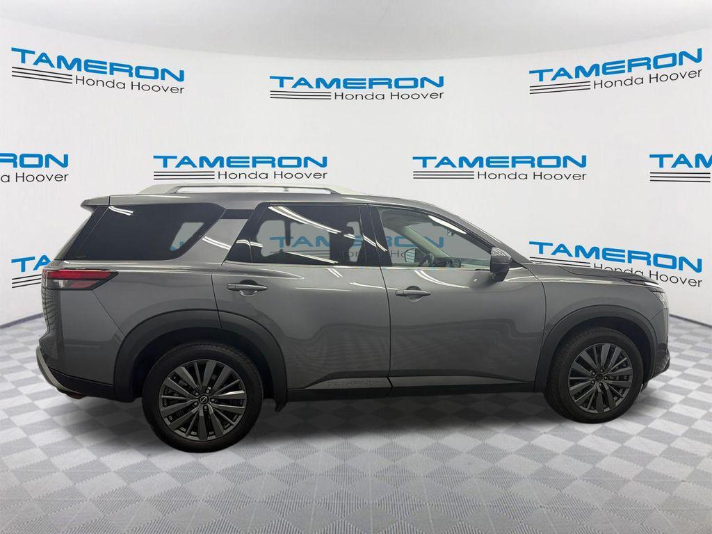 used 2024 Nissan Pathfinder car, priced at $30,399