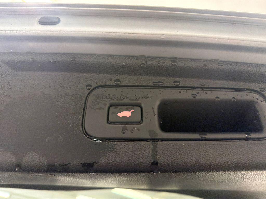 used 2025 Honda Odyssey car, priced at $34,999