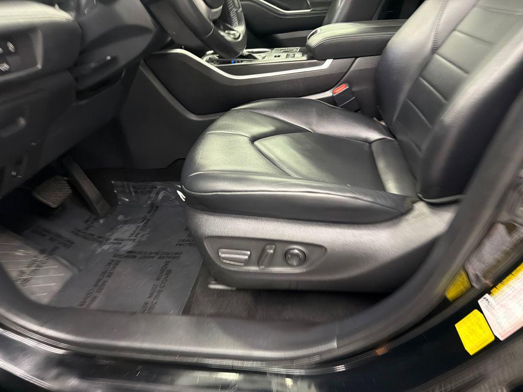 used 2024 Toyota Highlander car, priced at $39,298