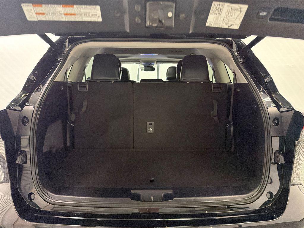 used 2024 Toyota Highlander car, priced at $39,298