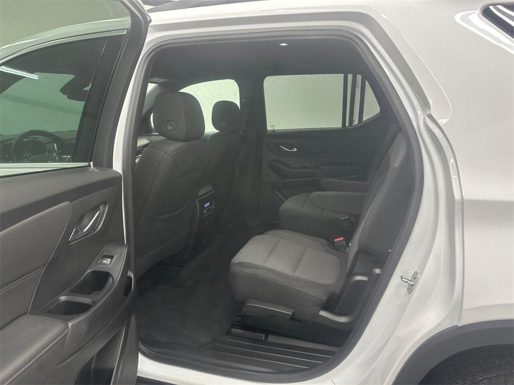 used 2023 Chevrolet Traverse car, priced at $25,499