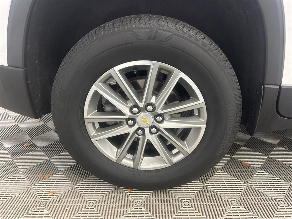 used 2023 Chevrolet Traverse car, priced at $25,499