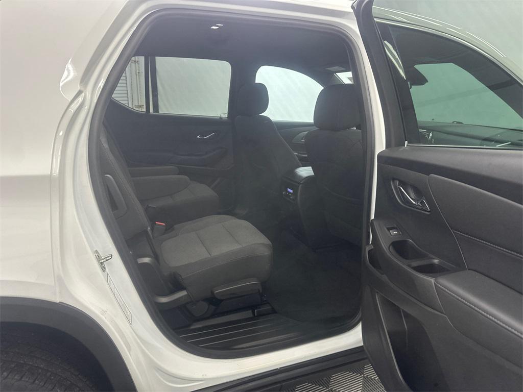 used 2023 Chevrolet Traverse car, priced at $25,499