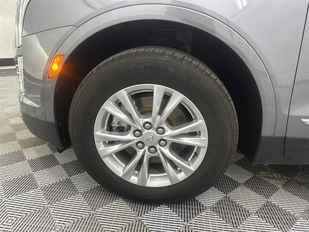 used 2021 Cadillac XT5 car, priced at $21,509