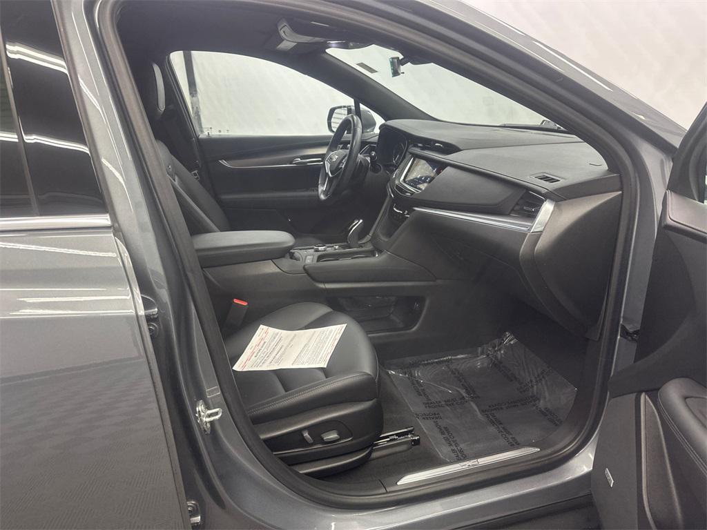 used 2021 Cadillac XT5 car, priced at $21,509