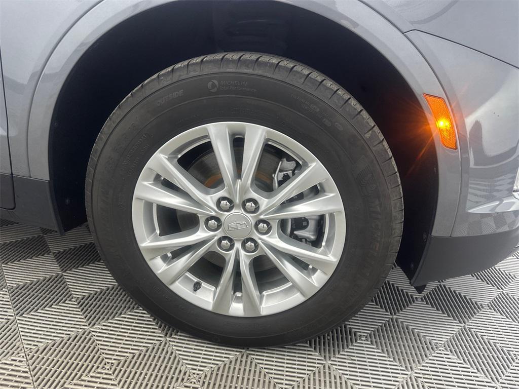 used 2021 Cadillac XT5 car, priced at $21,509