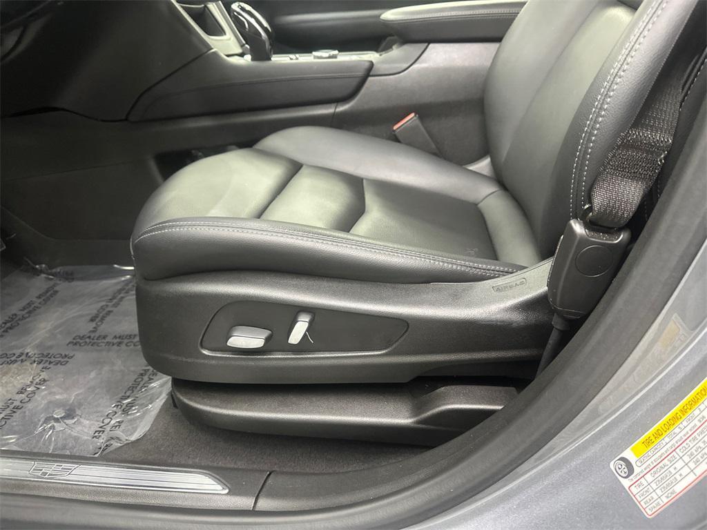 used 2021 Cadillac XT5 car, priced at $21,509