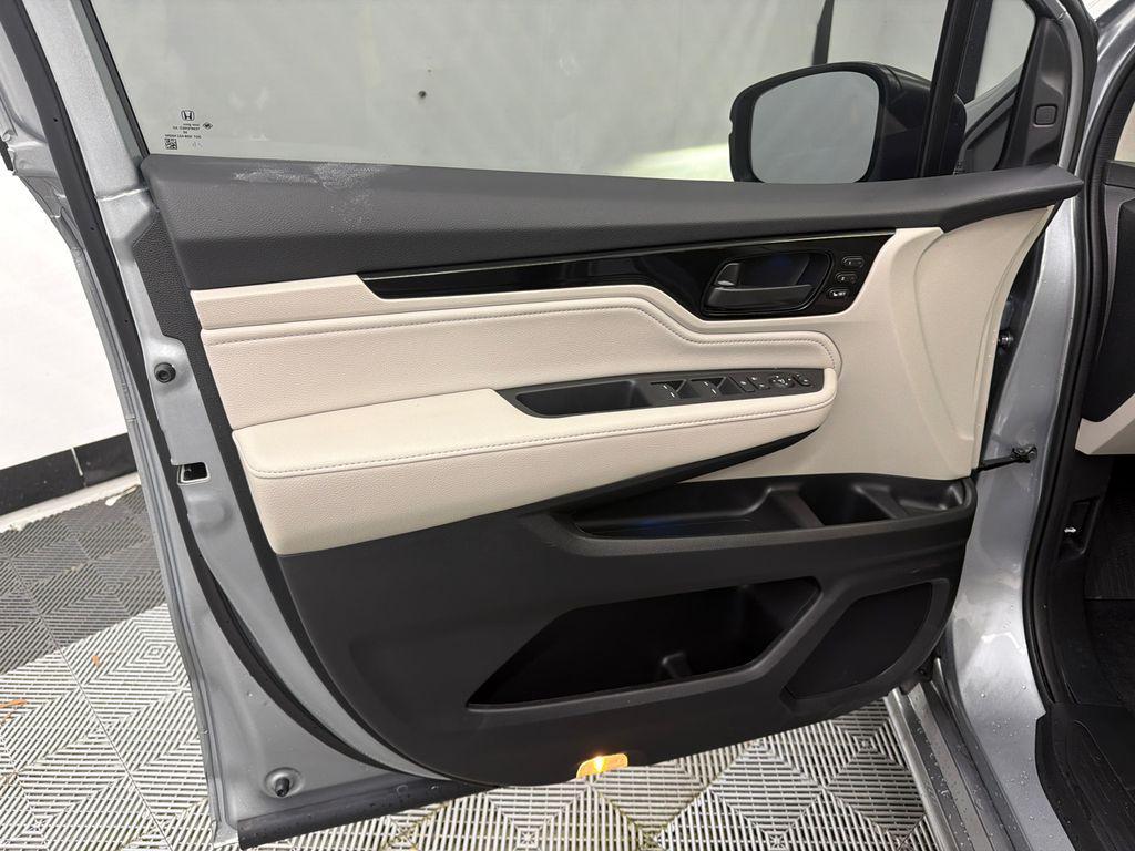 used 2026 Honda Odyssey car, priced at $45,999