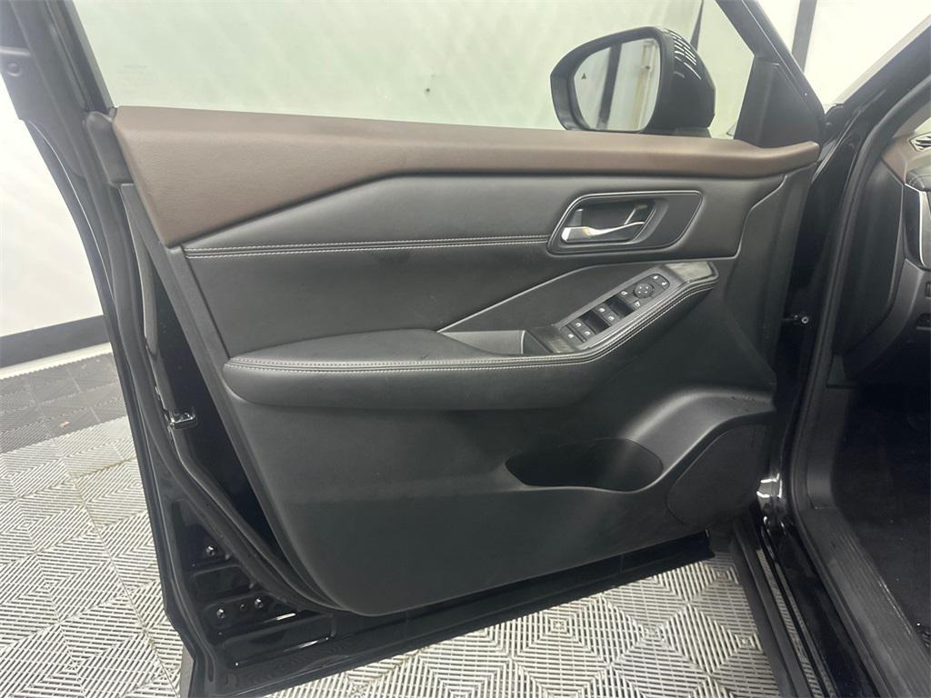 used 2023 Nissan Rogue car, priced at $21,489