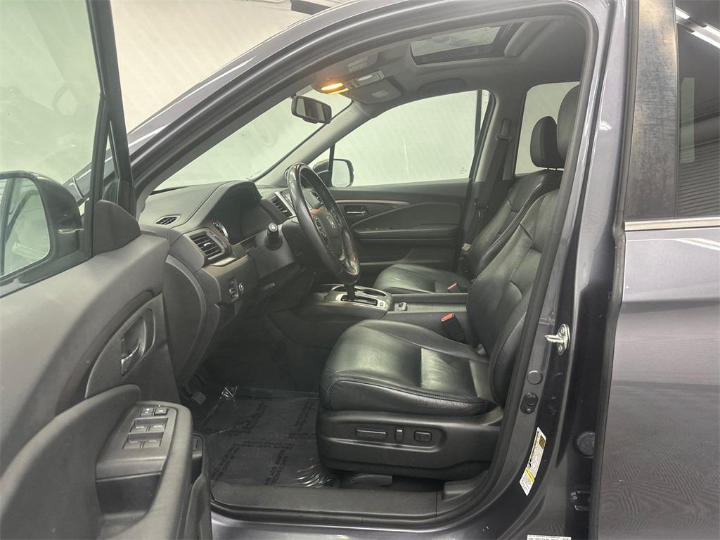 new 2016 Honda Pilot car, priced at $15,990