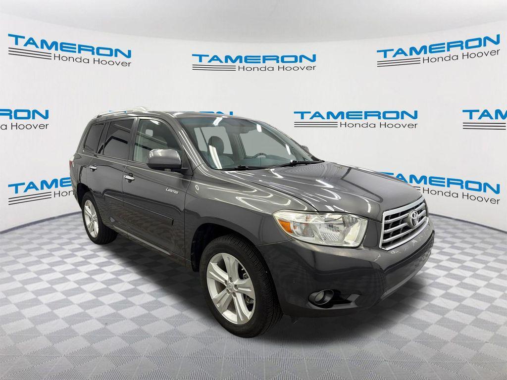 used 2010 Toyota Highlander car, priced at $10,894
