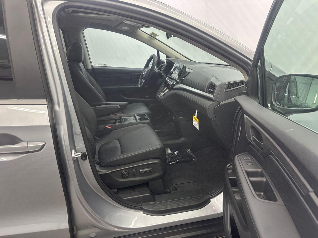 new 2026 Honda Odyssey car, priced at $45,289