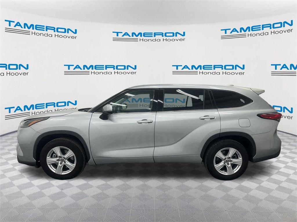 used 2021 Toyota Highlander car, priced at $18,995