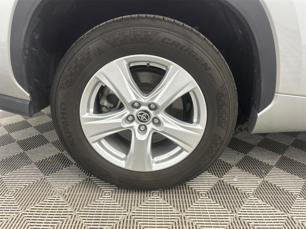 used 2021 Toyota Highlander car, priced at $18,995