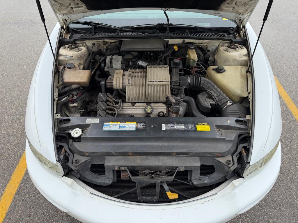 used 1995 Buick Riviera car, priced at $6,990