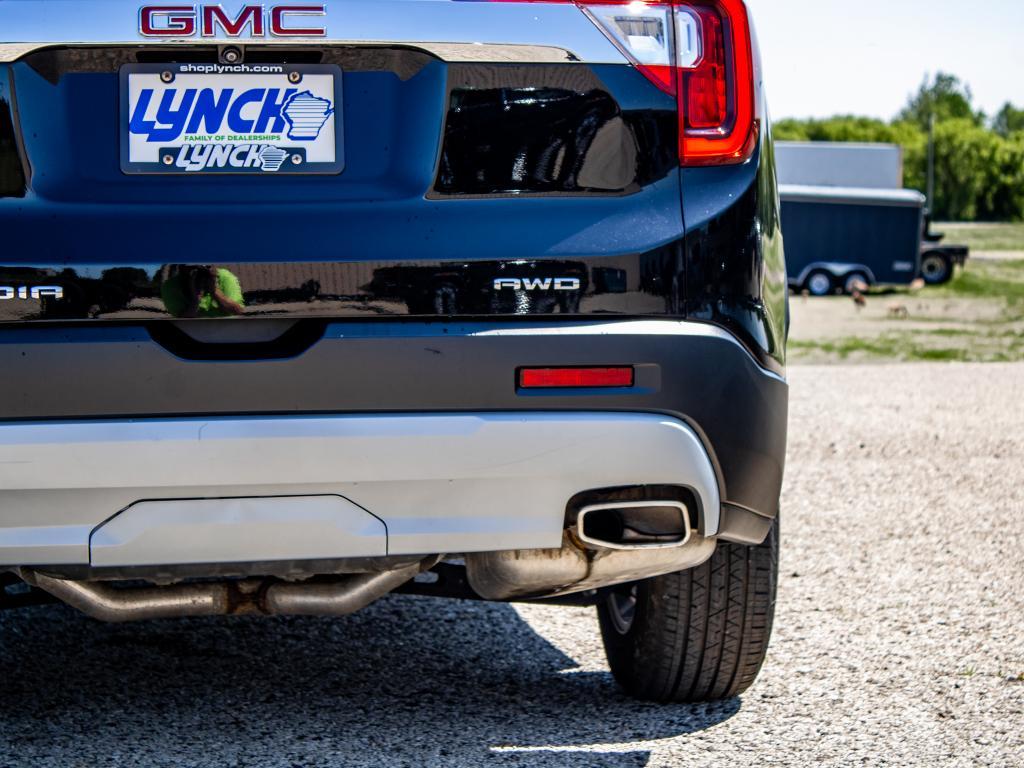 used 2023 GMC Acadia car, priced at $38,999