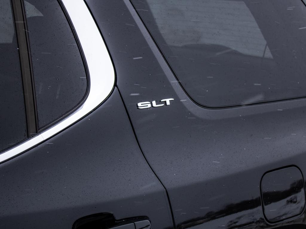 used 2023 GMC Acadia car, priced at $21,299