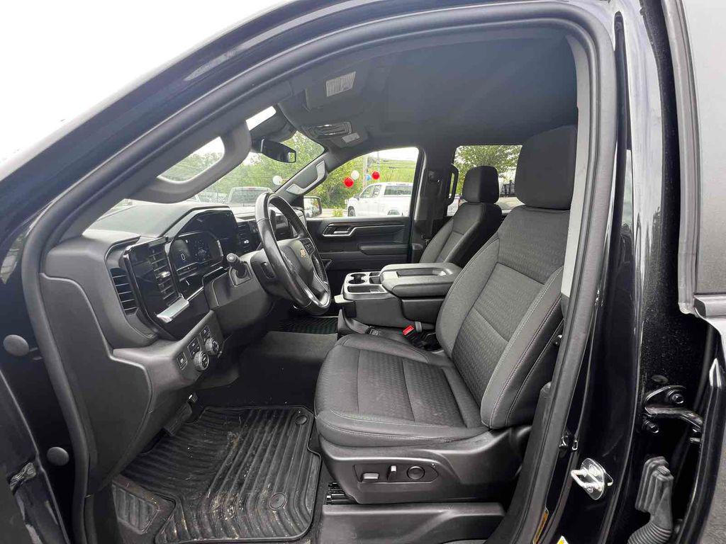 used 2022 Chevrolet Silverado 1500 car, priced at $30,995
