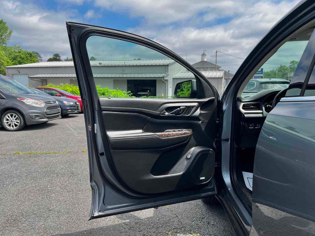 used 2020 GMC Acadia car, priced at $21,995