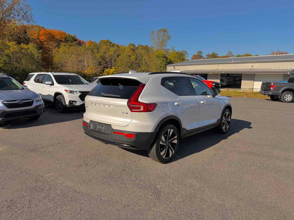 used 2024 Volvo XC40 car, priced at $30,823