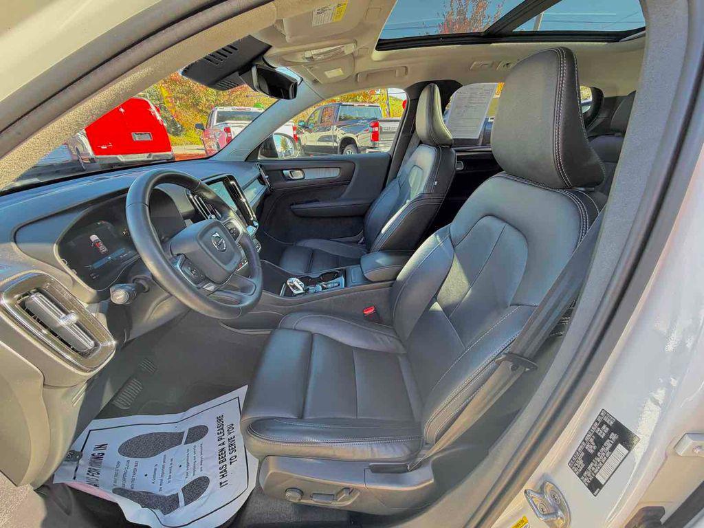 used 2024 Volvo XC40 car, priced at $30,823