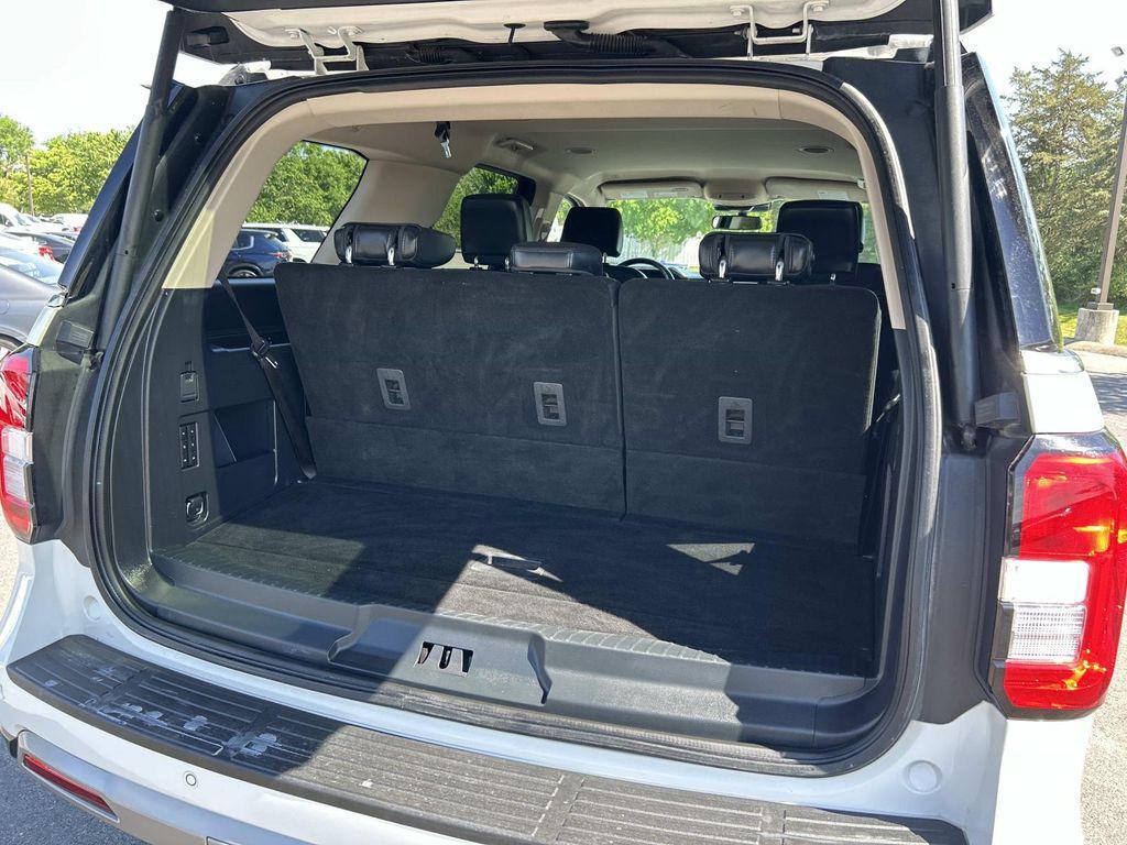 used 2024 Ford Expedition car, priced at $32,500