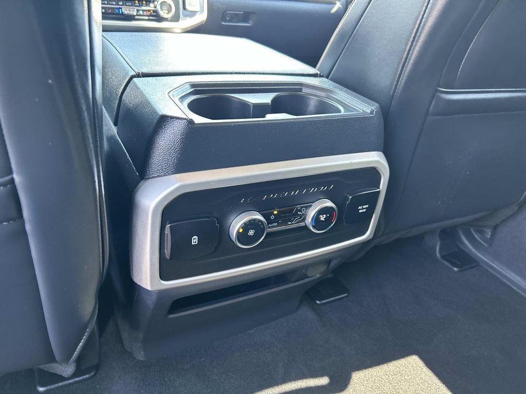 used 2024 Ford Expedition car, priced at $32,500