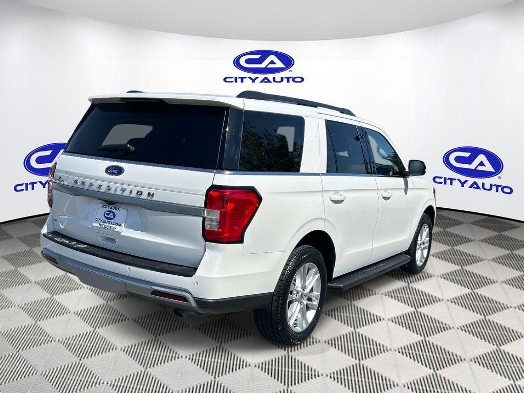 used 2024 Ford Expedition car, priced at $32,500