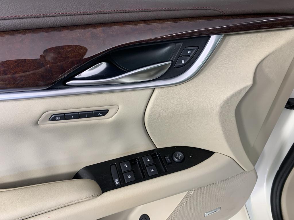 used 2013 Cadillac XTS car, priced at $14,995