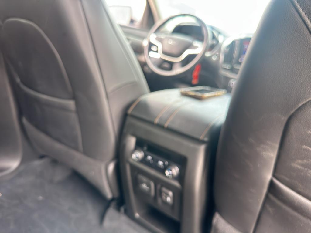used 2021 Chevrolet Traverse car, priced at $32,470