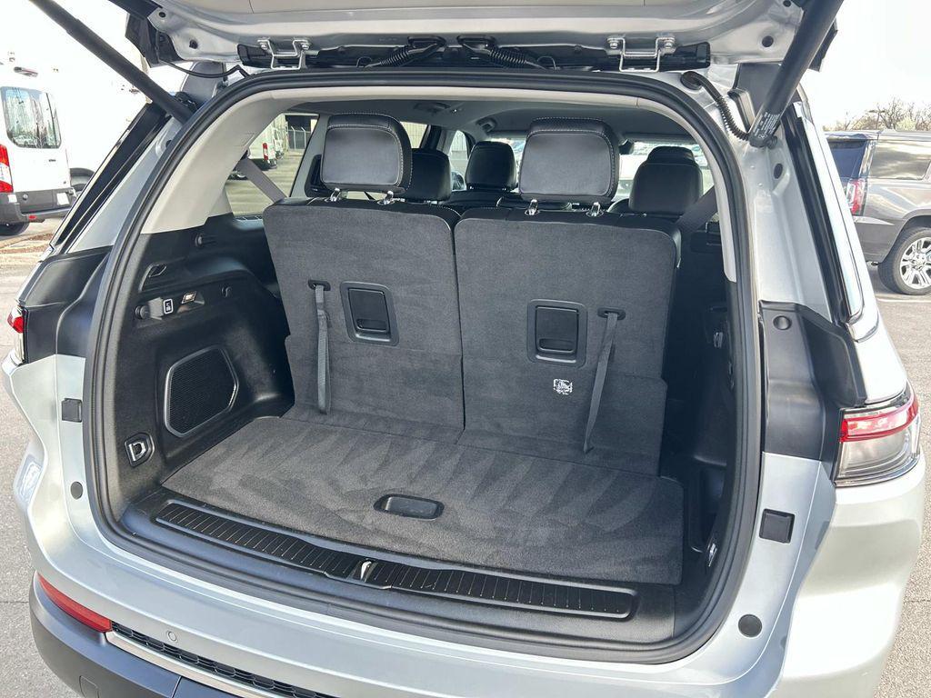 used 2022 Jeep Grand Cherokee L car, priced at $25,800