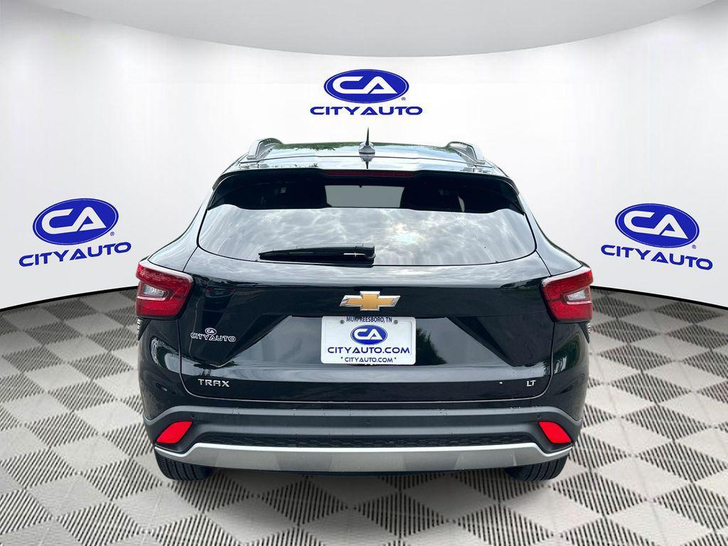 used 2025 Chevrolet Trax car, priced at $22,814