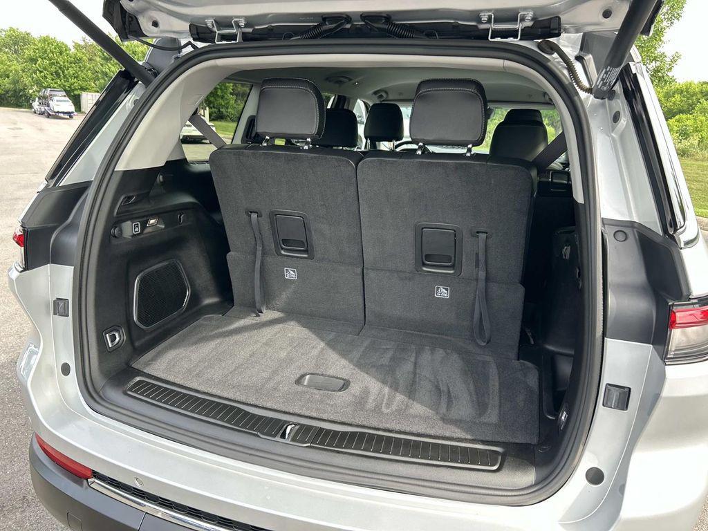 used 2022 Jeep Grand Cherokee L car, priced at $29,800