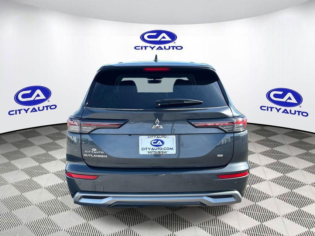 used 2025 Mitsubishi Outlander car, priced at $26,980