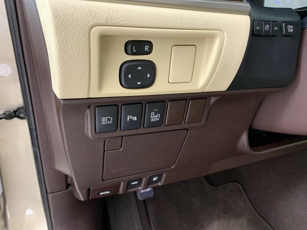 used 2016 Lexus ES 350 car, priced at $19,995