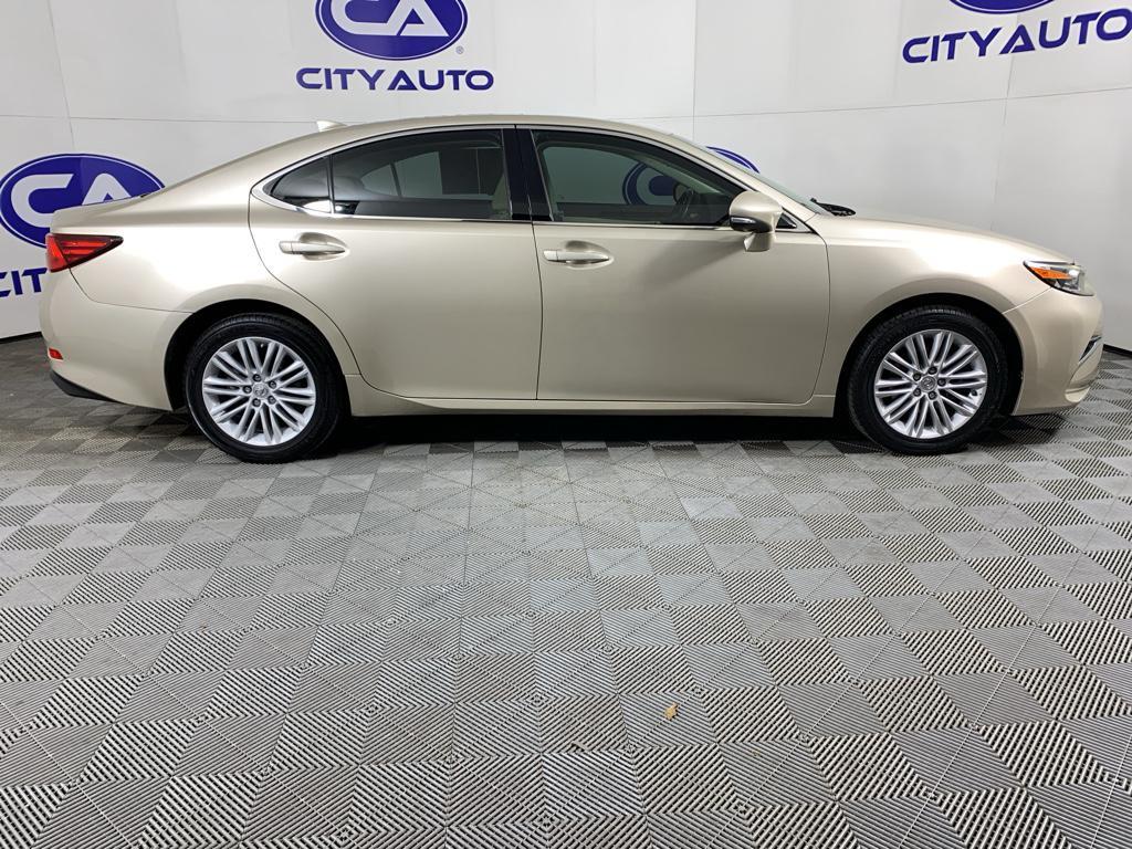 used 2016 Lexus ES 350 car, priced at $19,995