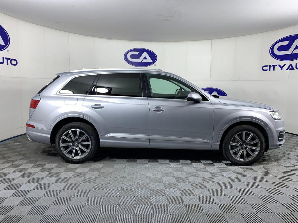 used 2019 Audi Q7 car, priced at $21,995